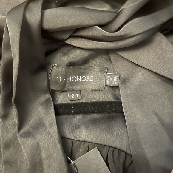 NWT 11 Honore Asymmetrical Mini Dress Size 24 - Picture 3 of 7